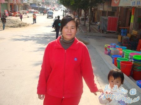 ���Ů�����±���������ѹ�����������⳥(ͼ)