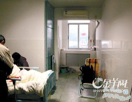 ۴ĳ��¥ʱ�����ѱ��⿪(��ͼ)