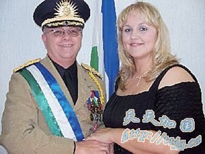 ����ɳĮ�����Գƶ���С�� ������ͳ��6��(��ͼ)