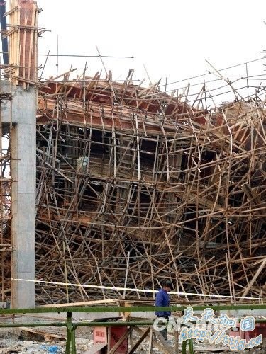 �����ߺ����ؽ��ּܵ�������6��7�� 2����������