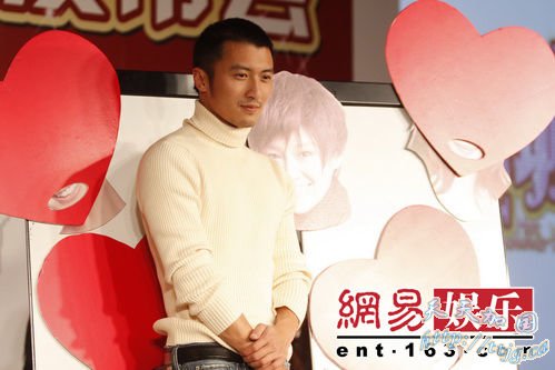 谢霆锋自曝妻管严。