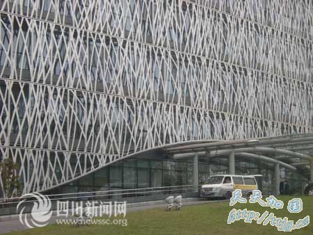 �ɶ��ݲ�����������ˮ�ͱ������������[��ͼ]