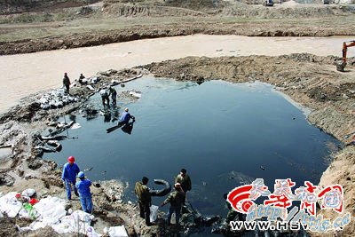 ���գ������˻����μ����գ������౻Χ������ӱ� �������� ������
��