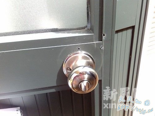 入厕容易出来难 一天80人被困世博厕所