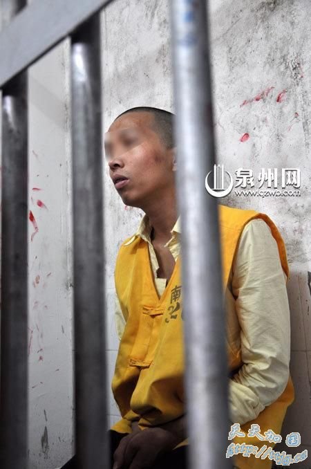 ��ܶ��ӱ��̾У���ĳ�ƺ�ڲ��ѡ�