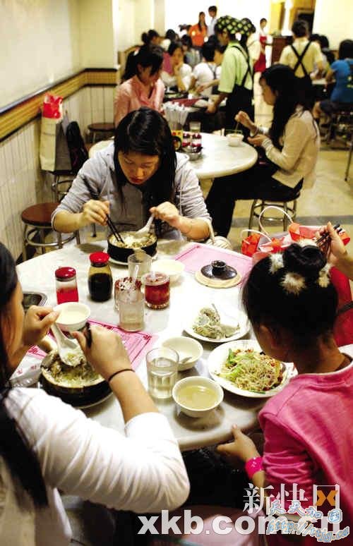 通胀显端倪:快餐价格集体上升 十元盒饭踪影难觅