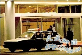 ����ͻϮ�����˼��4ҹ�ܻ�(��ͼ)