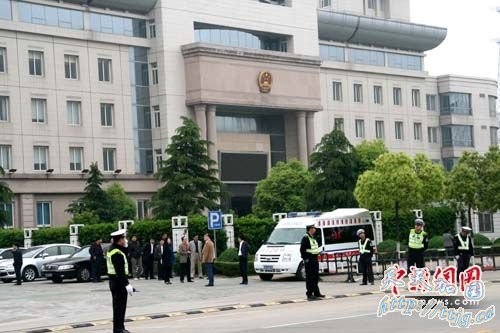 ̩���׶�԰�װ��״ο��� �ӷ������ɱ����(ͼ)