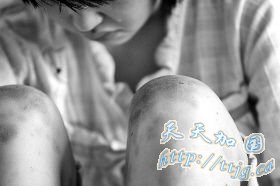 ��һŮ���������ٸ����� ����ʮ������ΧŹ(ͼ)