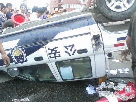 ���ݾ�������֤���ֳ�����ͻ һ�������Ʒ�