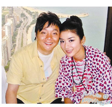 黄奕和姜凯合影 黄奕首度承认分手:曾试图挽回婚姻仍渴望真爱