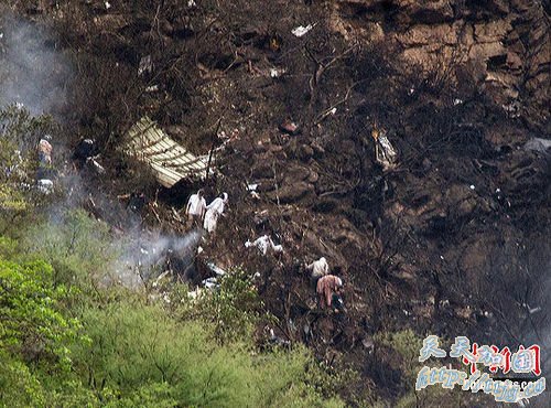 巴基斯坦载152人客机坠毁 无人生还