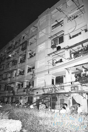 ��Ȫһ�����������ӻŲ���·׹¥����