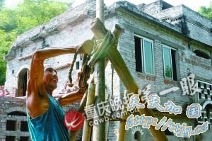 ��Ѯ����������С��¥���ϰ鵱��������(ͼ)