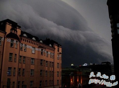 ������ǿ�籩Ϯ�� ����ѹ������ë���Ȼ