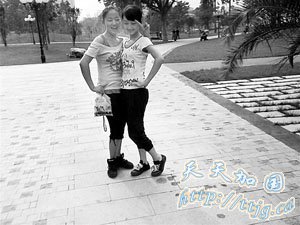&ldquo;ıŮ��&rdquo;�ܶ����ؾ��� ѧУ���Һ��Ϊ����ף