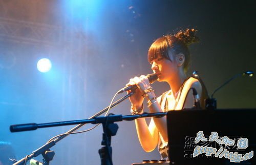 ����Я�Լ��ĵ�һ������ר���������׷��ݳ��ᡣ