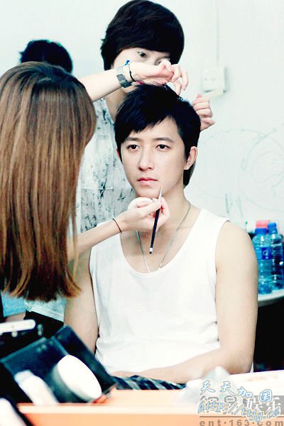 ������ԱΪ������ױ��