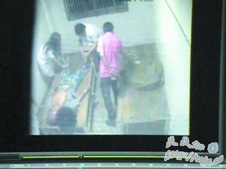 �������ư�ĦҽԺ����Ź������12��Сʱ(ͼ)