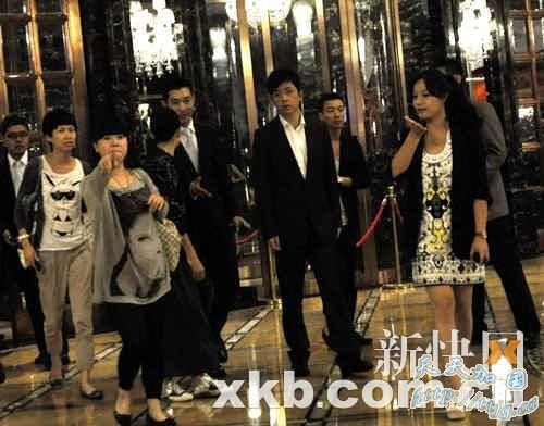 �������������Ϻ�Ů����ŭ�����ռ���(ͼ)