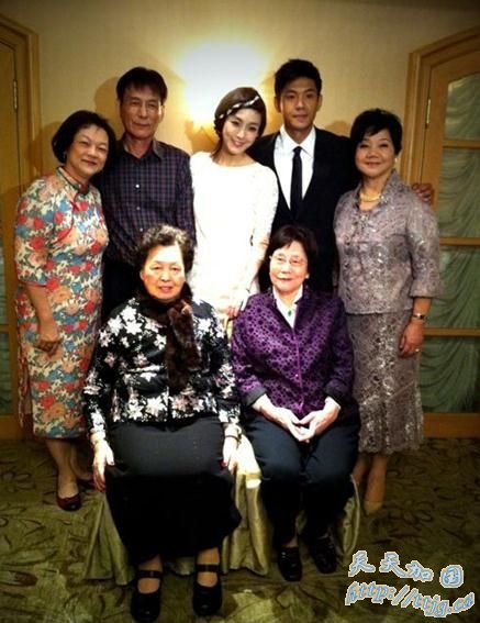 陈建州范玮琪订婚。