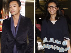 大S与汪小菲于昨晚同机抵沪。