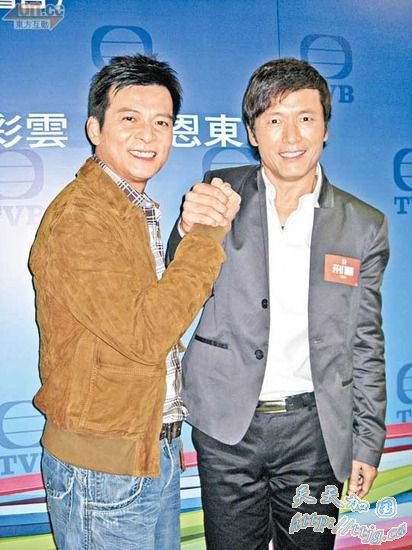 ���ջ�����ΰû������ϯ̨�� �ں�TVB����ƽ