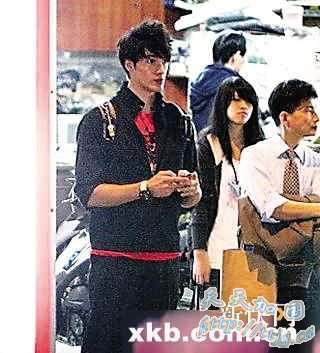 蔡依林开车载男友返家密会 见偷拍手忙脚乱(图)