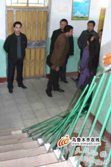 �½�������Сѧ��̤��41���� 7������