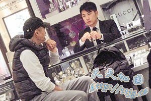 ���󷢱�����18������ ���´�ѧ��ҵ����������