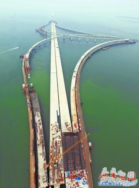 5��26�գ������еĺ�����ź쵺������ ���� ½���� ��