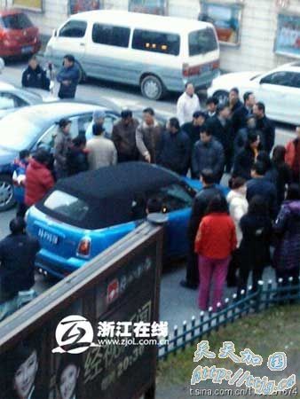 ����Ů�ӱ�ҵ������Χס����Ƭ������&ldquo;˽�����&rdquo;�ṩ