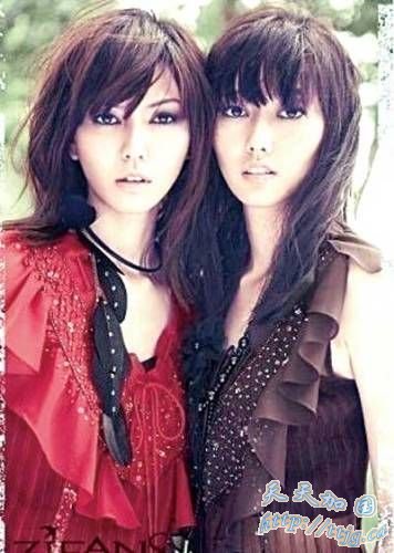 孙燕姿与妹妹合影曝光 粉丝称二人很难分辨